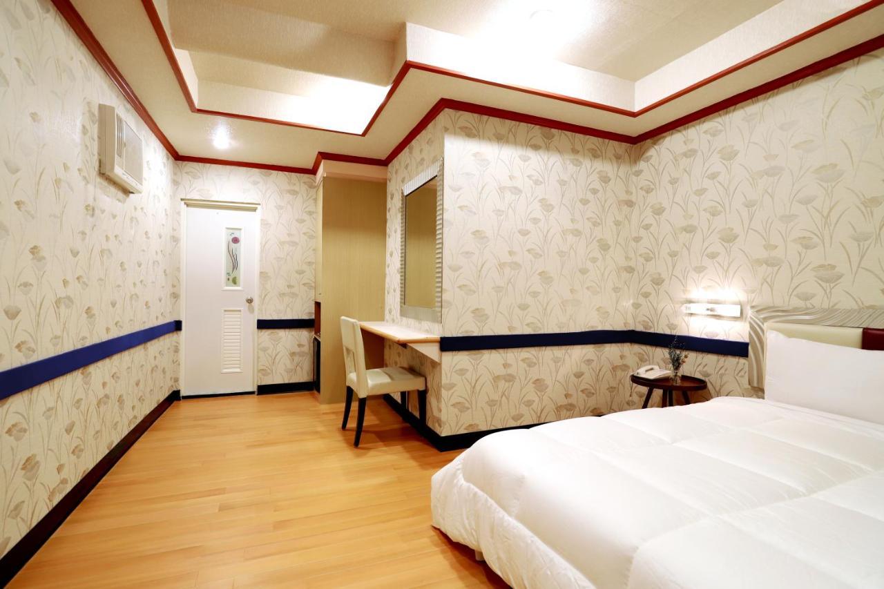 Gorgeous Hot Spring Resort Taipei Exterior photo